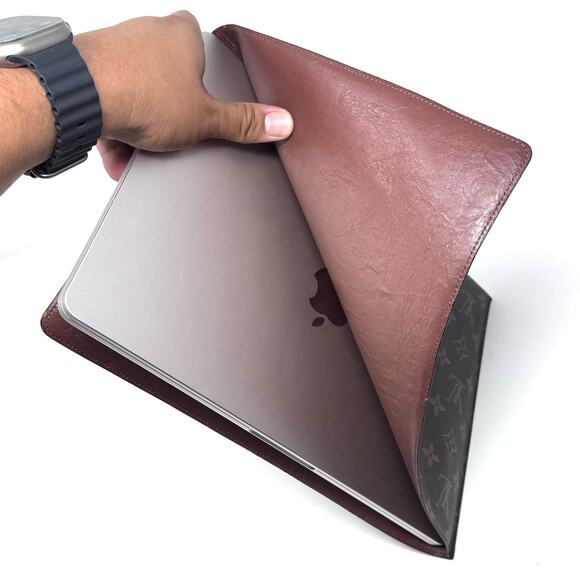 Louis Vuitton Offert Par Portfolio Clutch - Picture 12 of 16